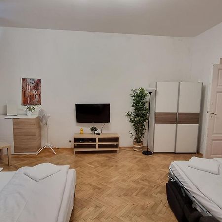 Apartment Krakovska 20 Прага Екстер'єр фото
